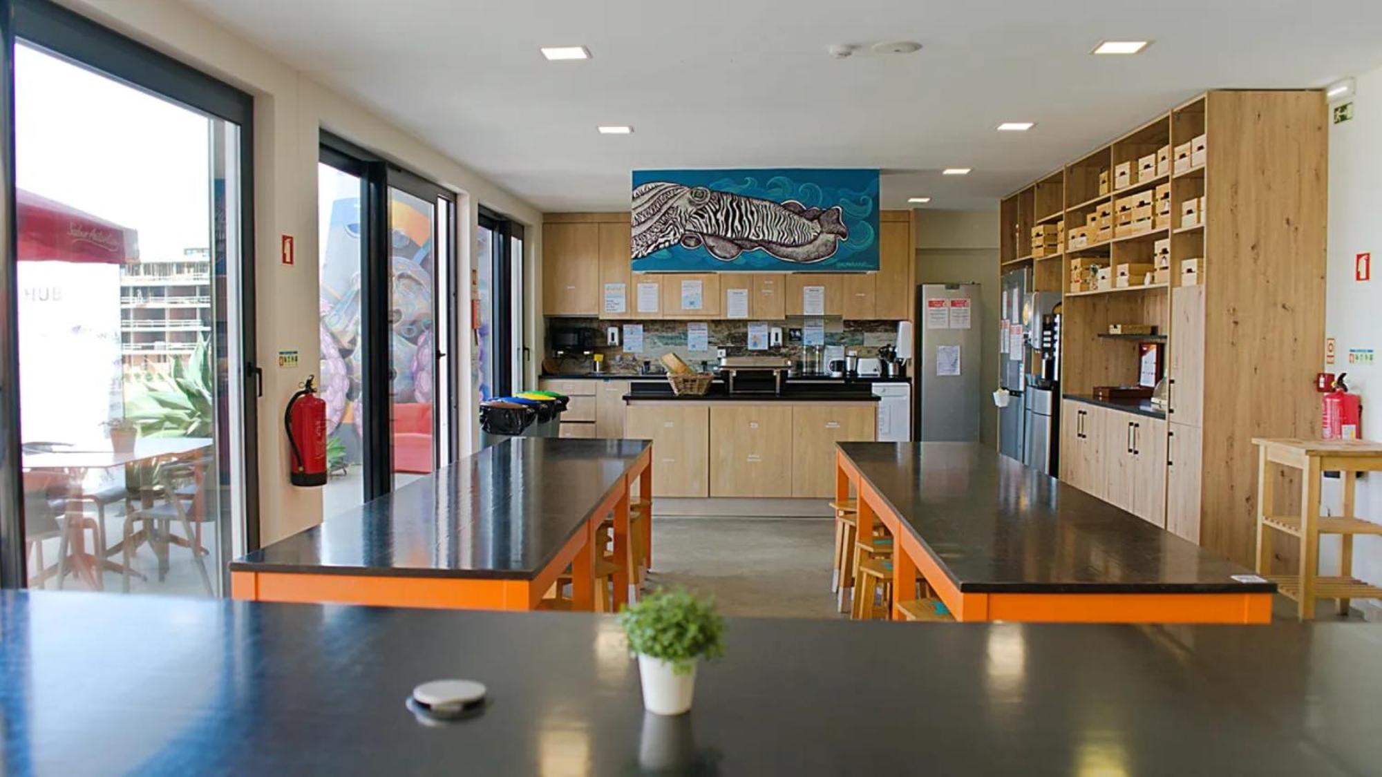 Wot Ericeira Surf Hostel Exterior photo